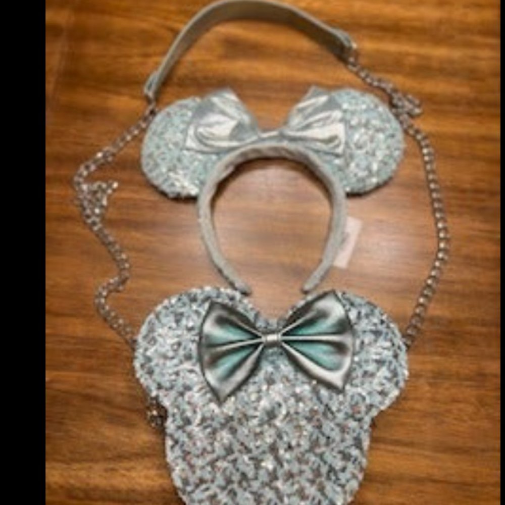 Frozen Arendelle Loungefly Purse with matching Disney Ears